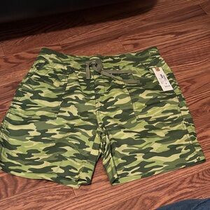 Camo Green women’s  Shorts size 6